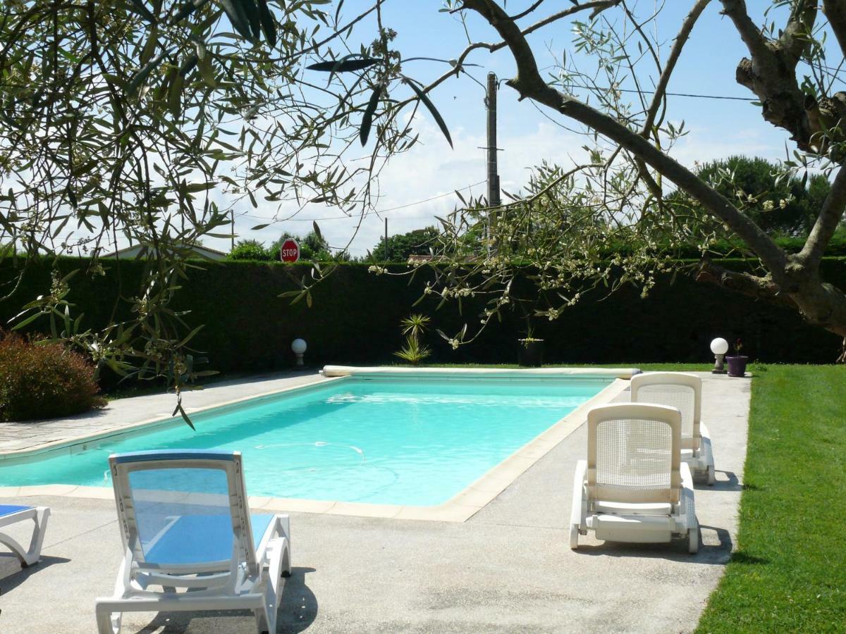 Le Clos De La Vigne Montreuil  Eksteriør billede